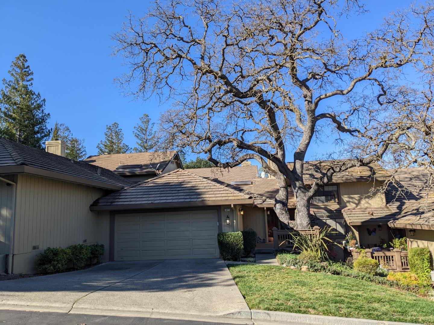 Detail Gallery Image 1 of 1 For 5873 Dry Oak Dr, San Jose,  CA 95120 - 3 Beds | 2/1 Baths