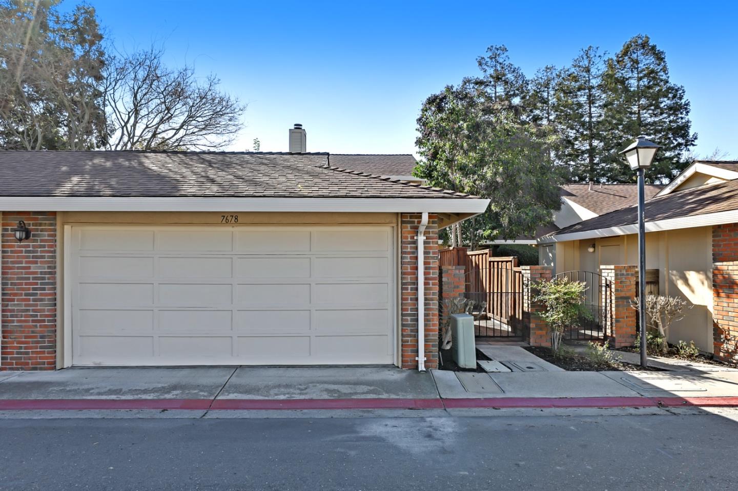 Detail Gallery Image 1 of 1 For 7678 Arbor Creek Cir, Dublin,  CA 94568 - 3 Beds | 2/1 Baths