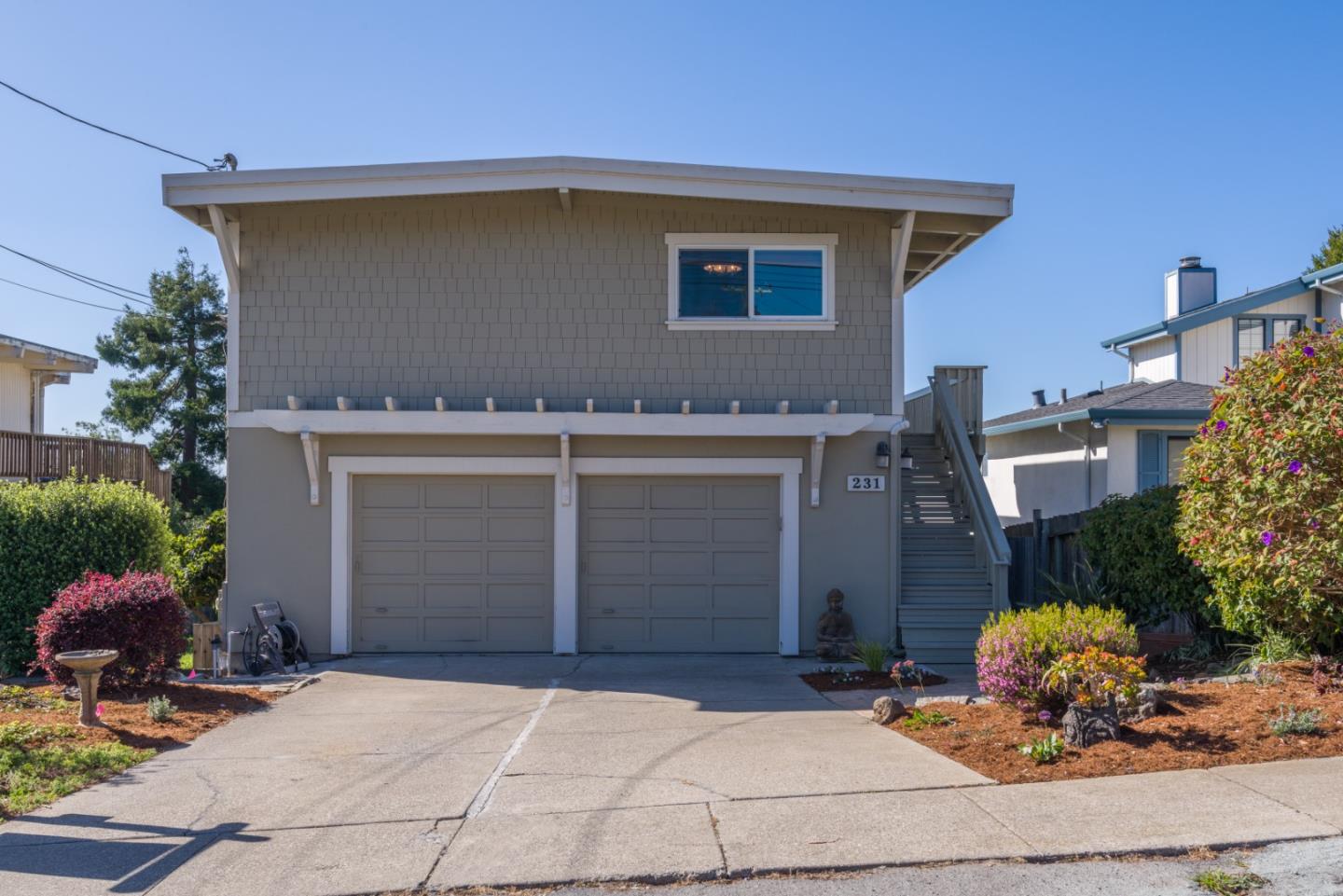 Detail Gallery Image 1 of 1 For 231 Ave Granada, El Granada,  CA 94018 - 3 Beds | 2 Baths