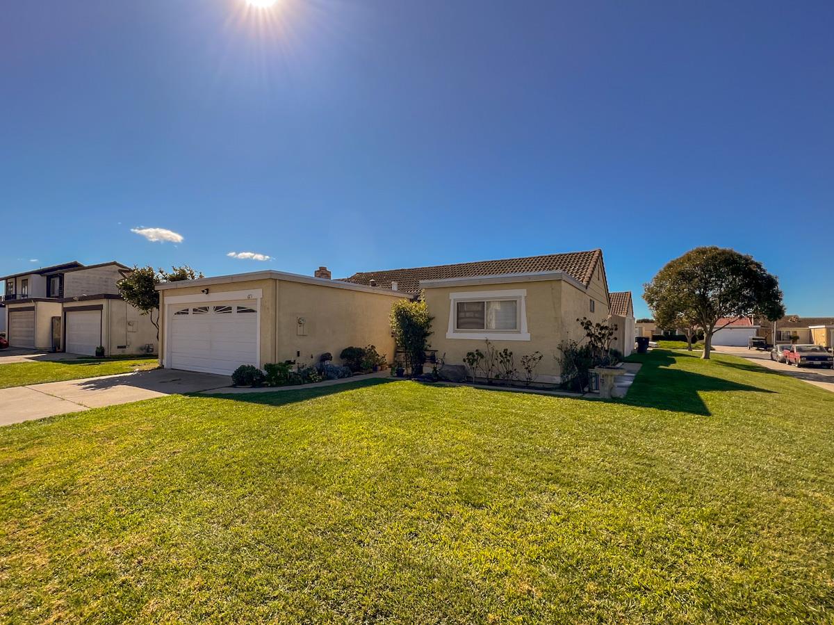 Detail Gallery Image 1 of 1 For 673 Alvarado Ct, Salinas,  CA 93907 - 2 Beds | 1 Baths