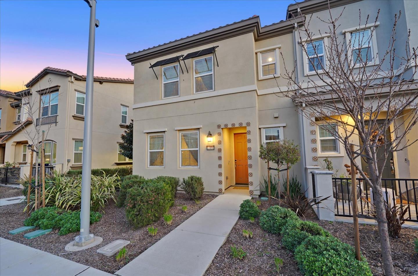 Detail Gallery Image 1 of 1 For 17098 Saint Brendan Loop #5,  Morgan Hill,  CA 95037 - 3 Beds | 2/1 Baths