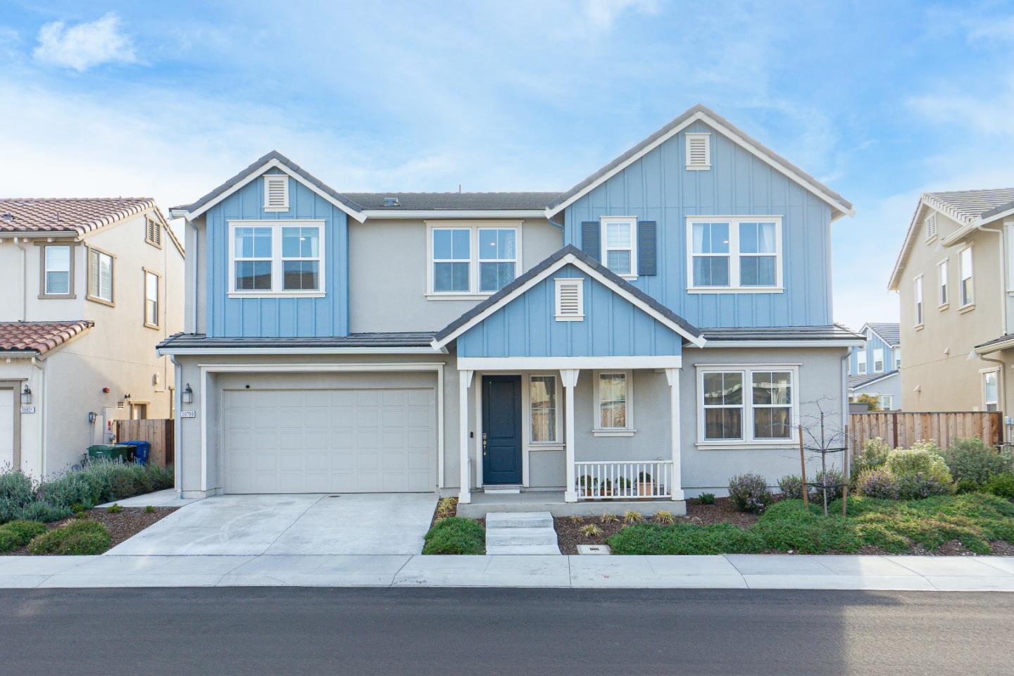 Detail Gallery Image 1 of 1 For 39789 Mule Deer, Newark,  CA 94560 - 5 Beds | 3/1 Baths