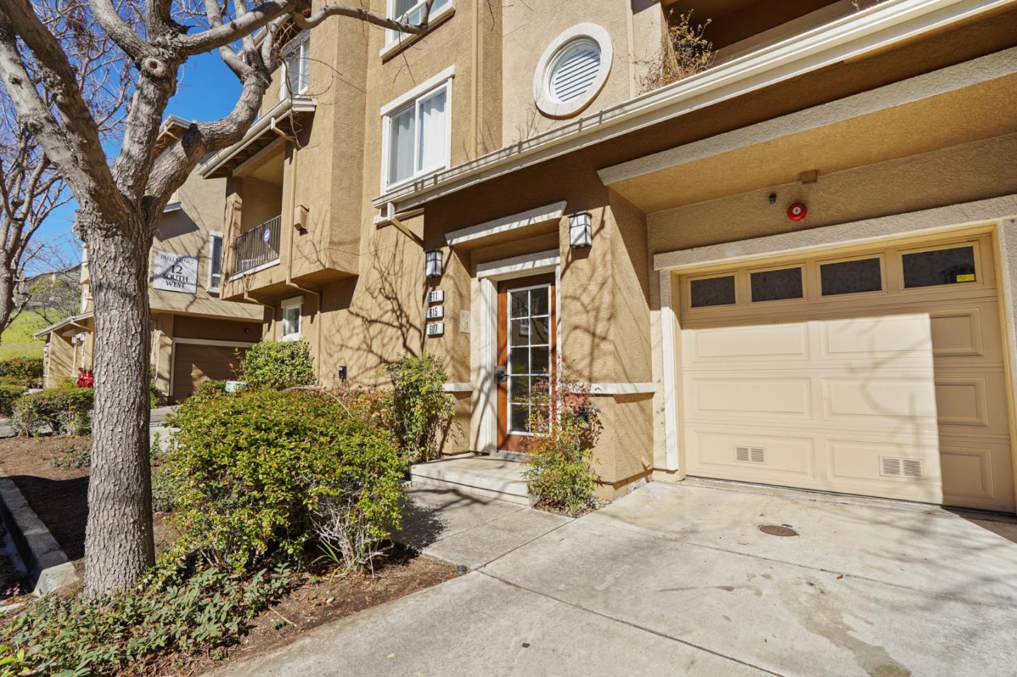 Detail Gallery Image 1 of 1 For 615 Marble Arch Ave, San Jose,  CA 95136 - 2 Beds | 2/1 Baths