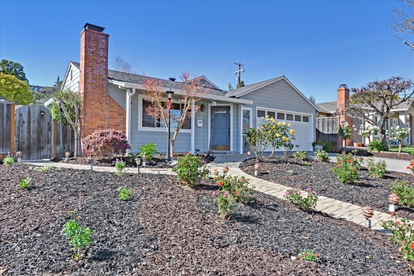 Detail Gallery Image 1 of 1 For 1226 Fernside St, Redwood City,  CA 94061 - 4 Beds | 2 Baths