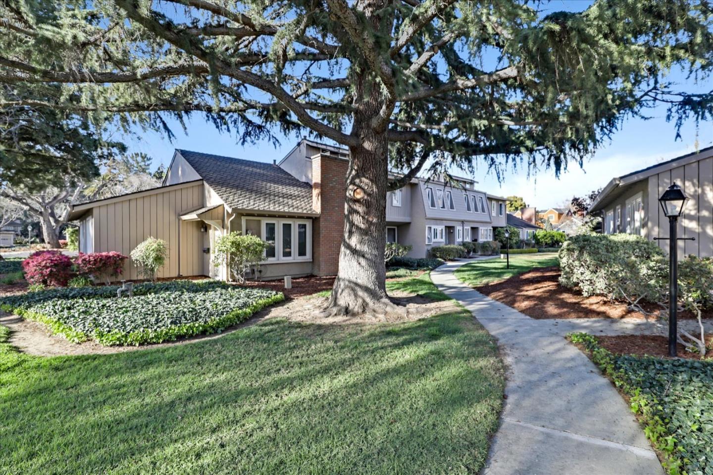 Detail Gallery Image 1 of 1 For 1146 Glenmeadow Ct, San Jose,  CA 95125 - 3 Beds | 2/1 Baths