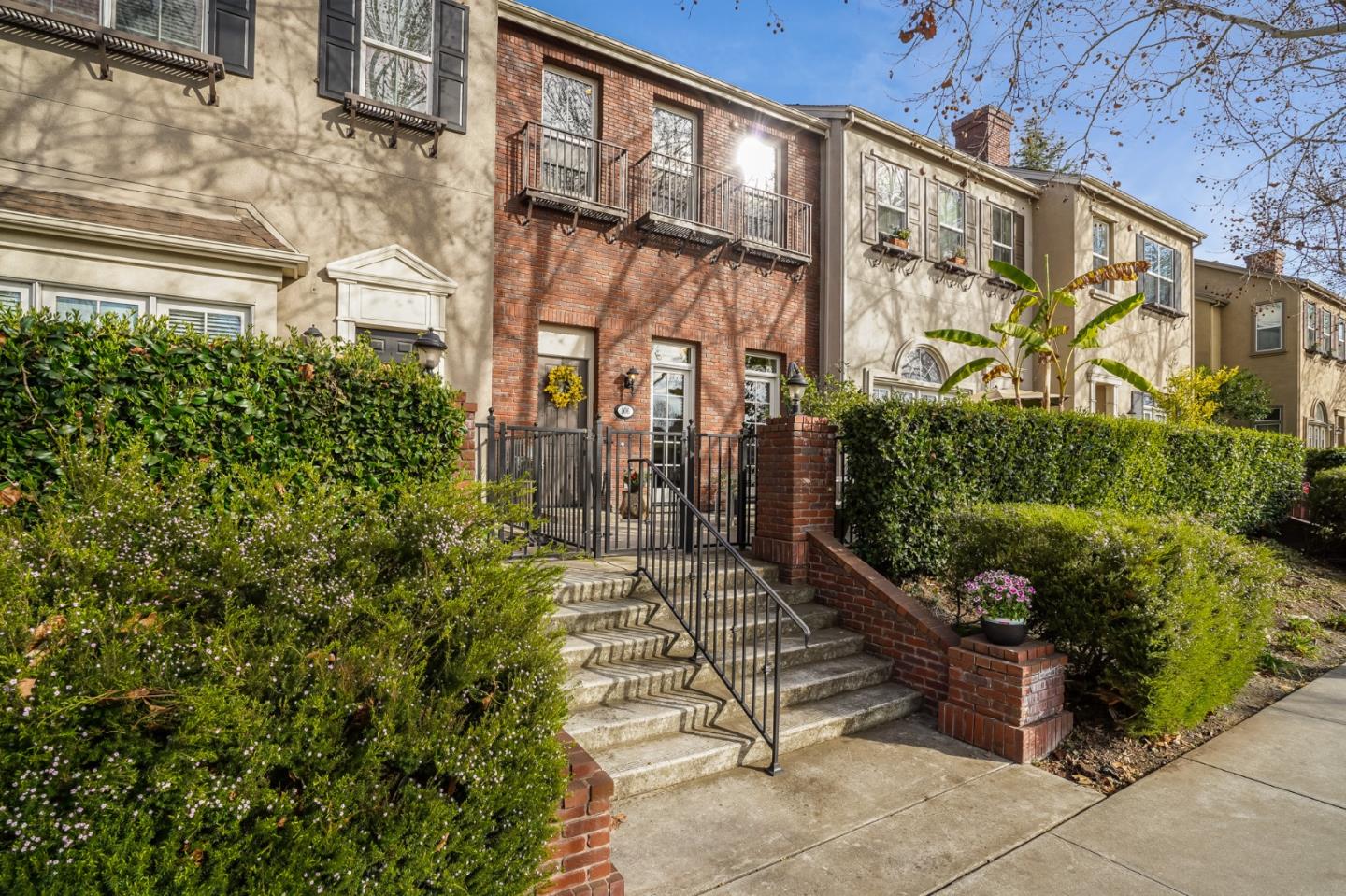 Detail Gallery Image 1 of 1 For 106 Sunol St, San Jose,  CA 95126 - 3 Beds | 3 Baths