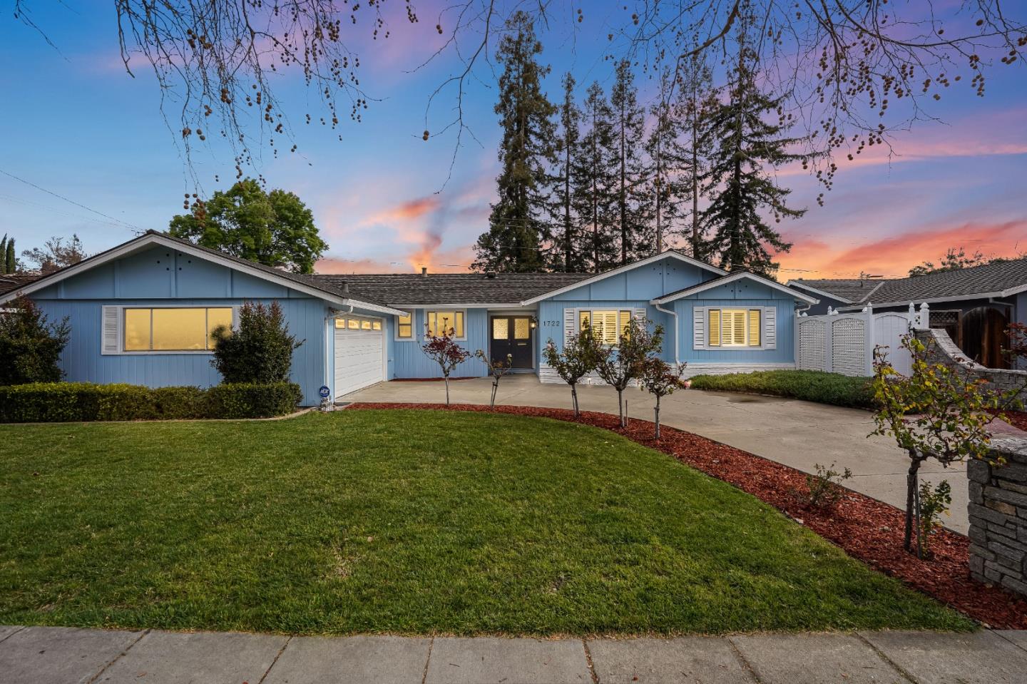 Detail Gallery Image 1 of 1 For 1722 Wilcox Way, San Jose,  CA 95125 - 3 Beds | 2/1 Baths