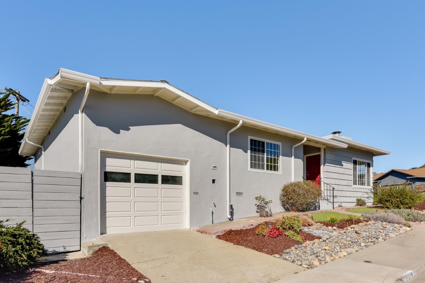 Detail Gallery Image 1 of 1 For 389 Heather Way, South San Francisco,  CA 94080 - 3 Beds | 2 Baths