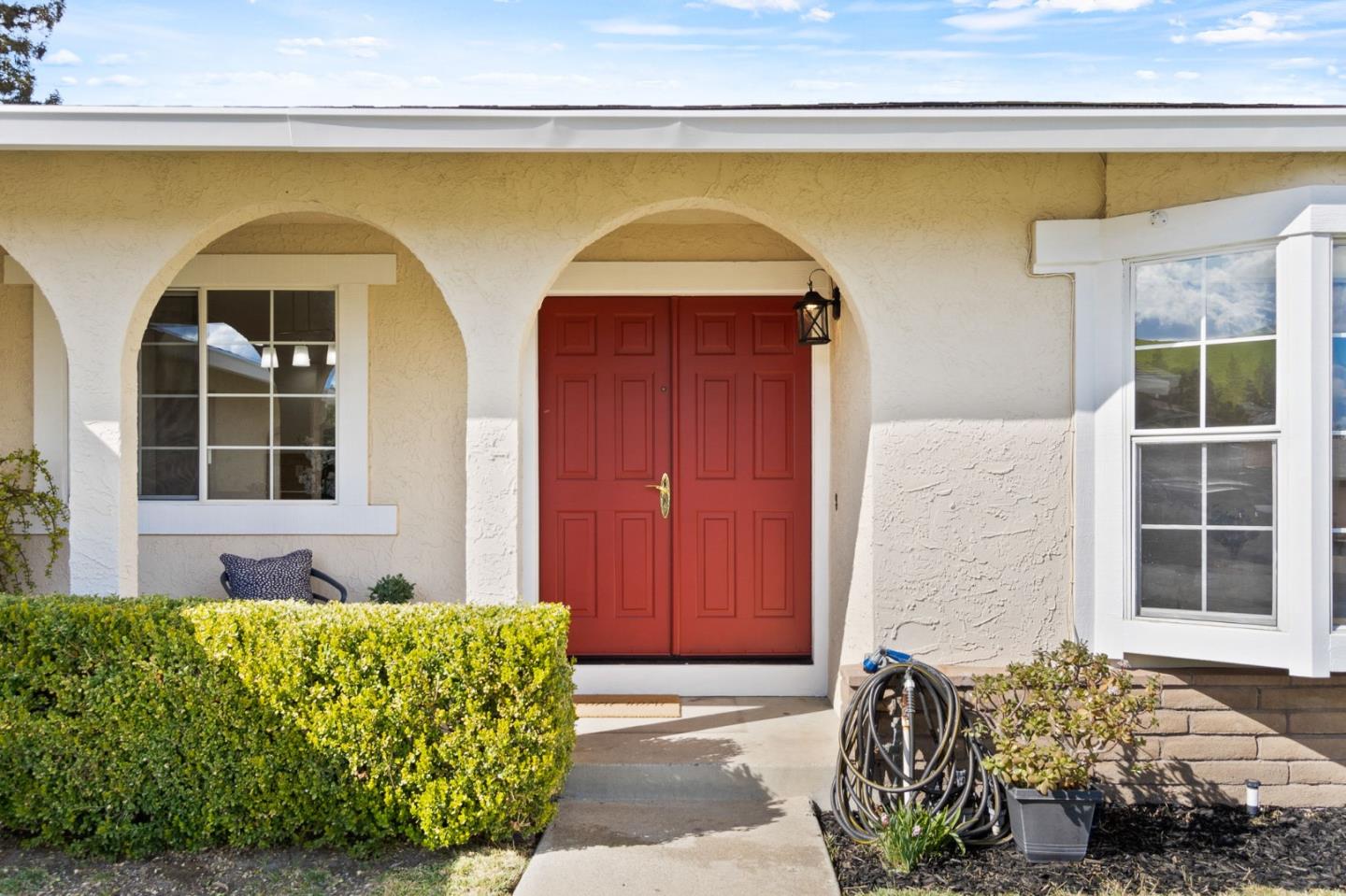 Detail Gallery Image 1 of 1 For 2312 Hilliard Cir, Antioch,  CA 94509 - 3 Beds | 2 Baths