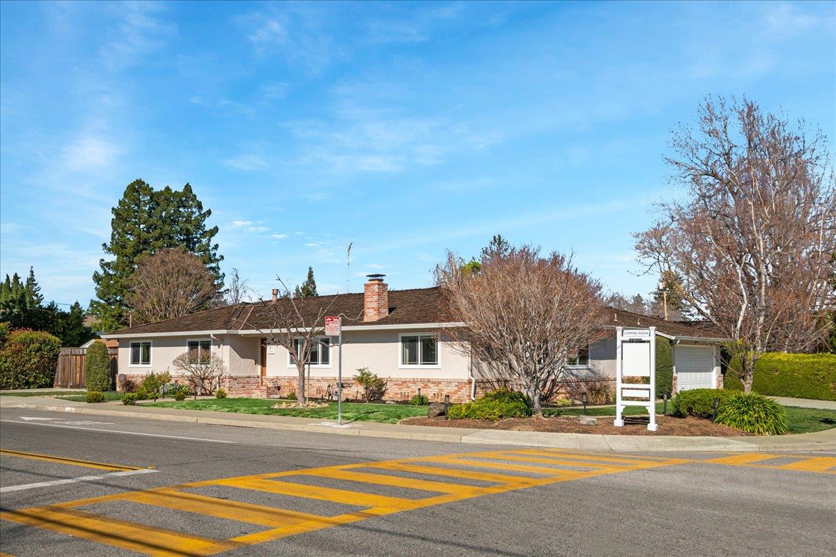 Detail Gallery Image 1 of 1 For 3396 Truman Ave, Mountain View,  CA 94040 - 4 Beds | 2/1 Baths