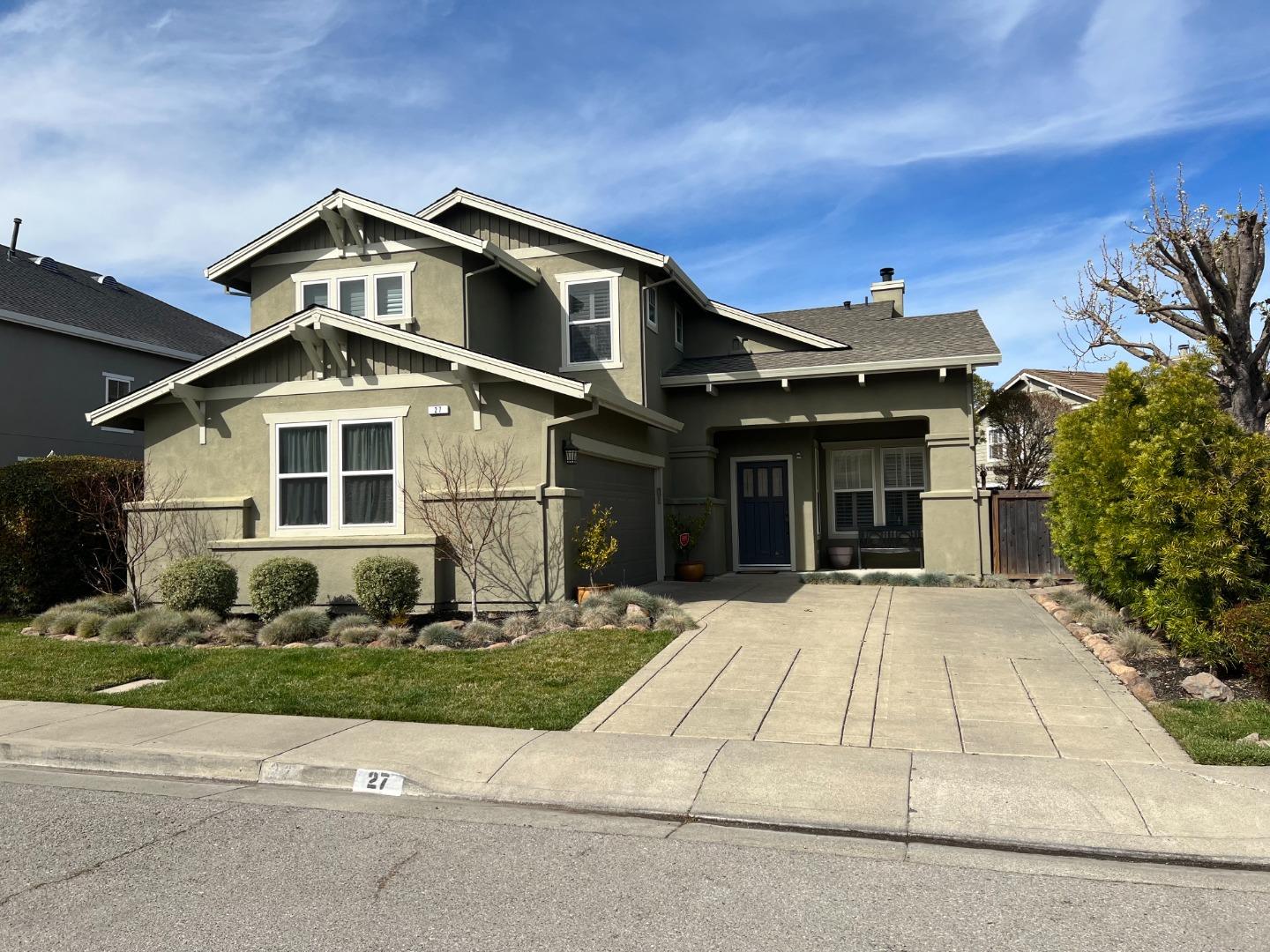 Detail Gallery Image 1 of 1 For 27 Maybeck St, Novato,  CA 94949 - 4 Beds | 2/1 Baths