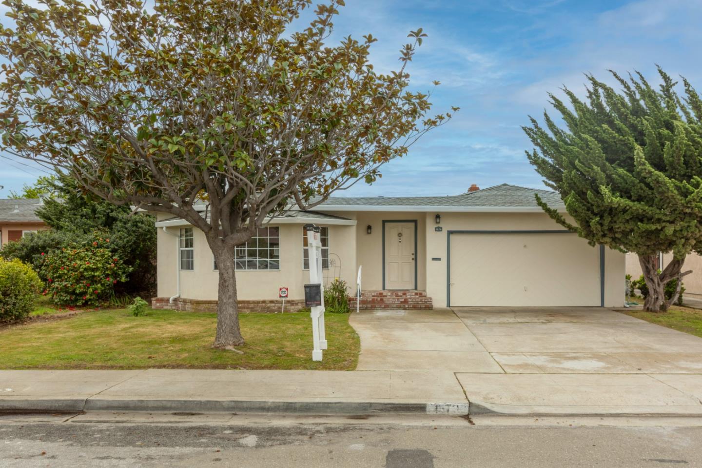 Detail Gallery Image 1 of 1 For 1570 via Escondido, San Lorenzo,  CA 94580 - 4 Beds | 2/1 Baths