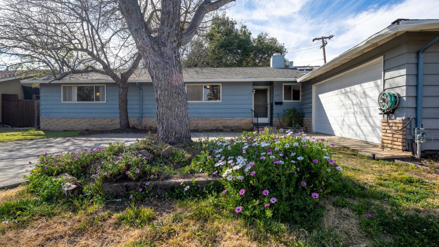 Detail Gallery Image 1 of 1 For 6371 Bose Ln, San Jose,  CA 95120 - 4 Beds | 2 Baths