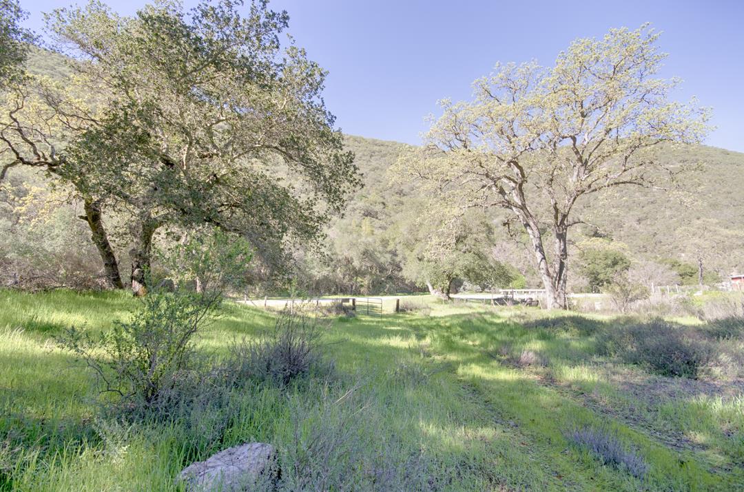 Detail Gallery Image 10 of 46 For 43515 Carmel Valley Rd, Greenfield,  CA 93927 - – Beds | – Baths