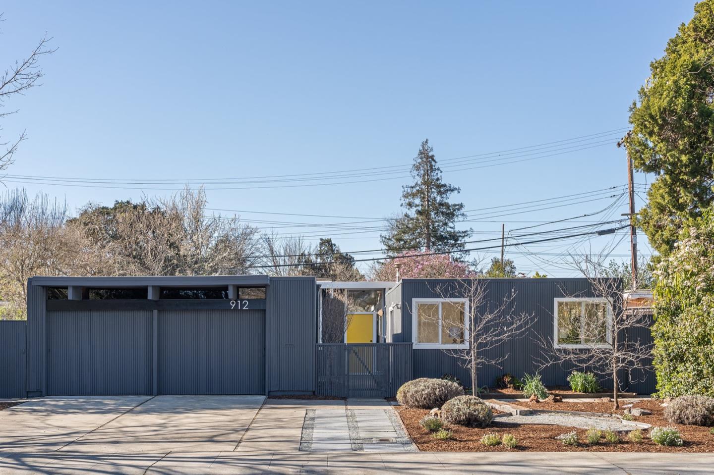 Detail Gallery Image 1 of 1 For 912 El Cajon Way, Palo Alto,  CA 94303 - 4 Beds | 2 Baths