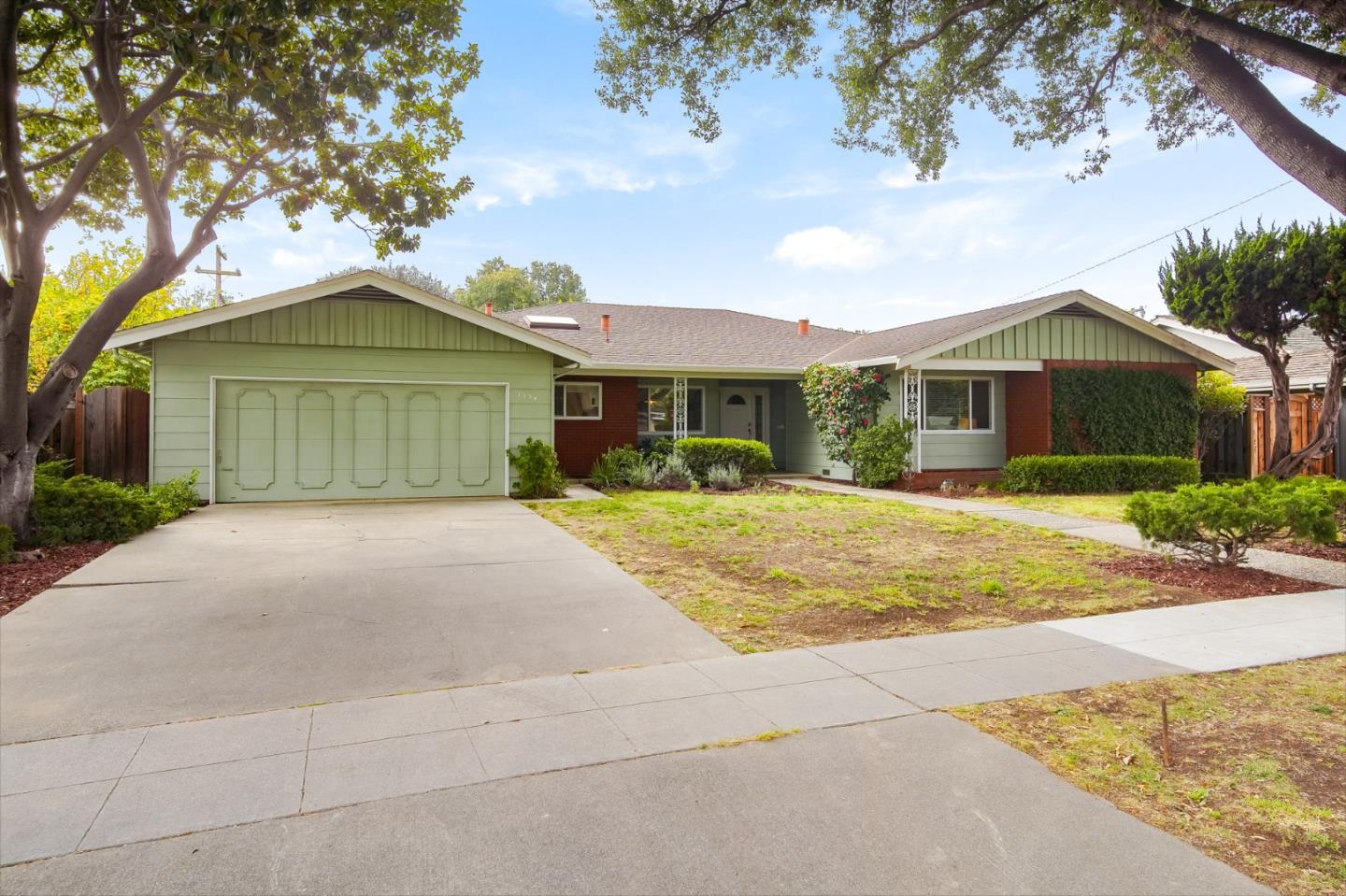 Detail Gallery Image 1 of 1 For 1734 Mulberry Ln, San Jose,  CA 95125 - 4 Beds | 2/1 Baths