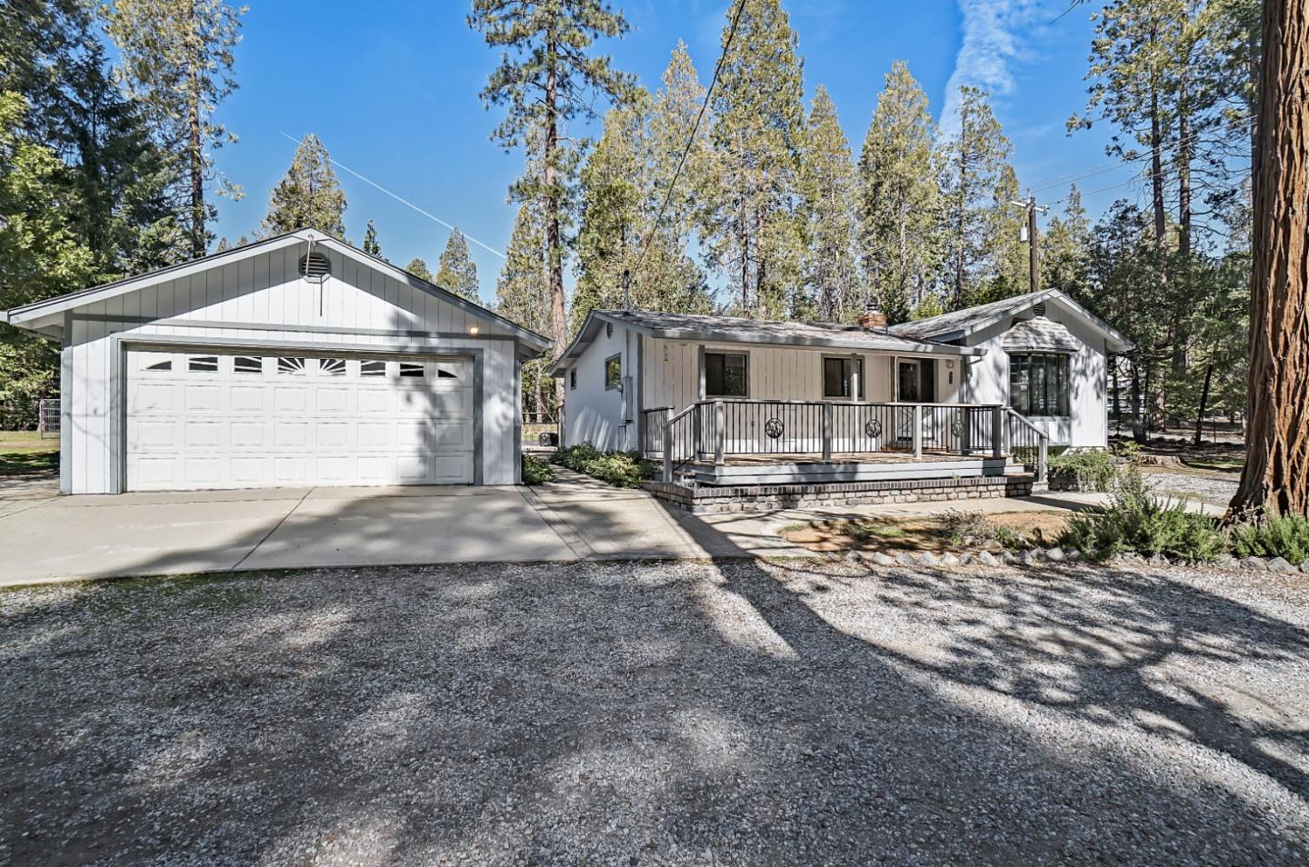 Detail Gallery Image 1 of 1 For 26045 Buckhorn Ln, Pioneer,  CA 95666 - 2 Beds | 1/1 Baths