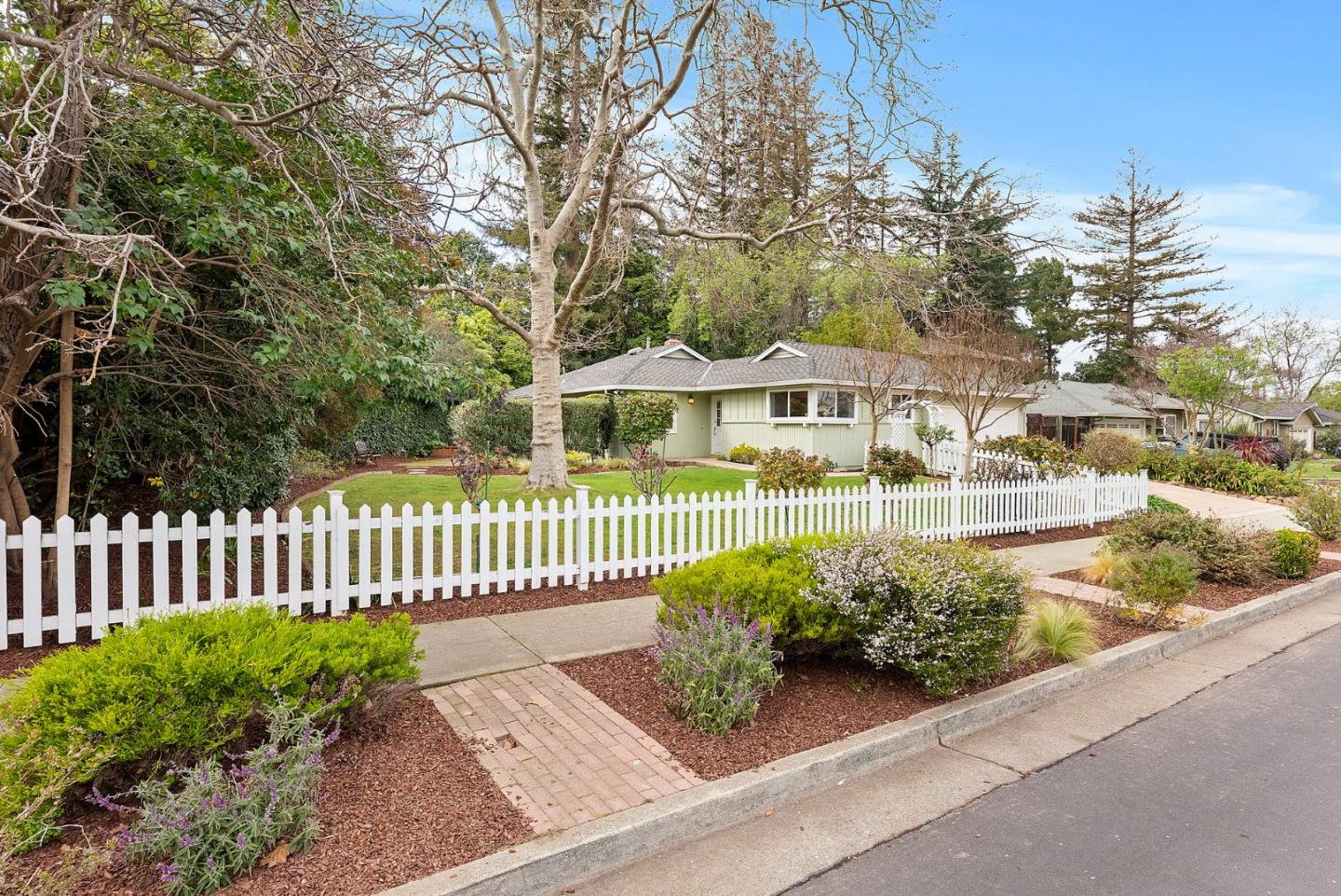 Detail Gallery Image 1 of 1 For 147 Lester Ln, Los Gatos,  CA 95032 - 3 Beds | 2 Baths