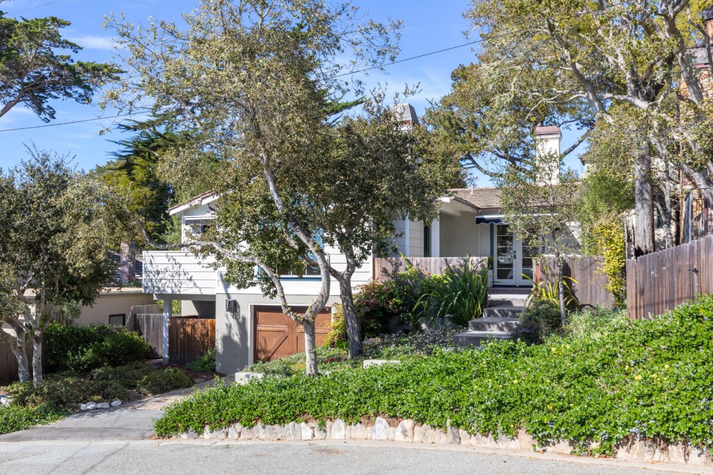 Detail Gallery Image 1 of 1 For 2nw 9th and Lincoln Ave, Carmel,  CA 93921 - 3 Beds | 2 Baths