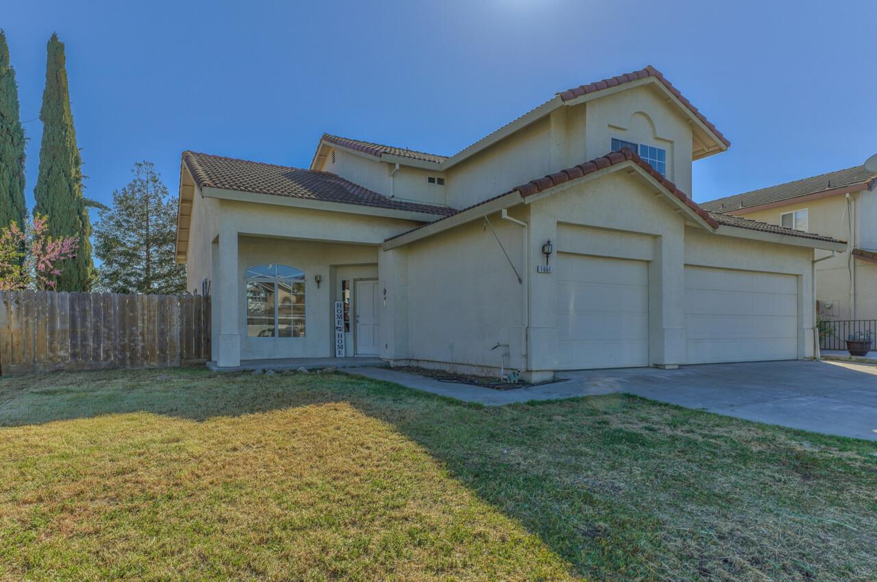 Detail Gallery Image 1 of 1 For 1661 El Camino De Vida, Hollister,  CA 95023 - 4 Beds | 2/1 Baths