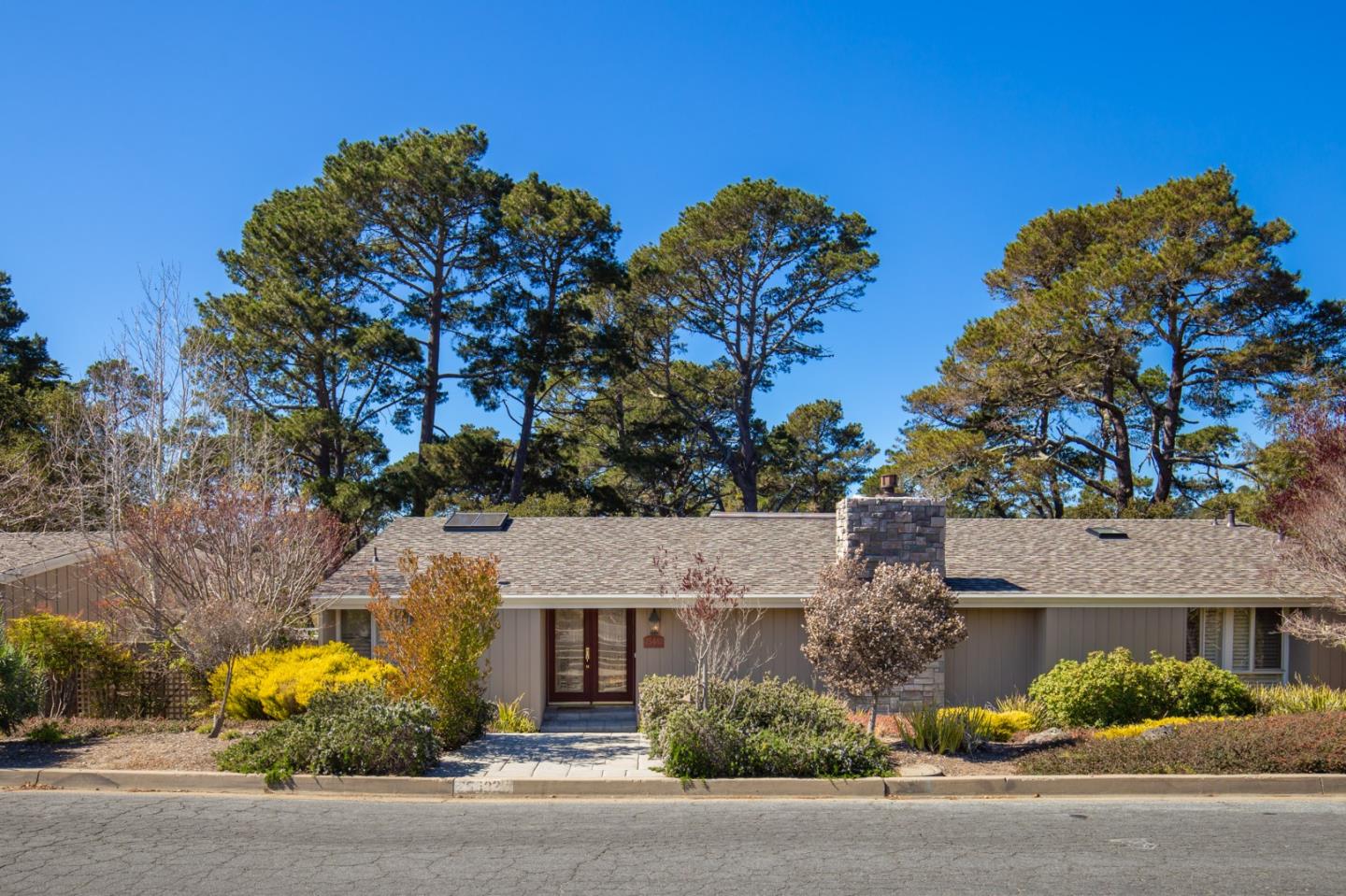 Detail Gallery Image 1 of 1 For 25482 Carmel Knolls Dr, Carmel,  CA 93923 - 4 Beds | 3/1 Baths