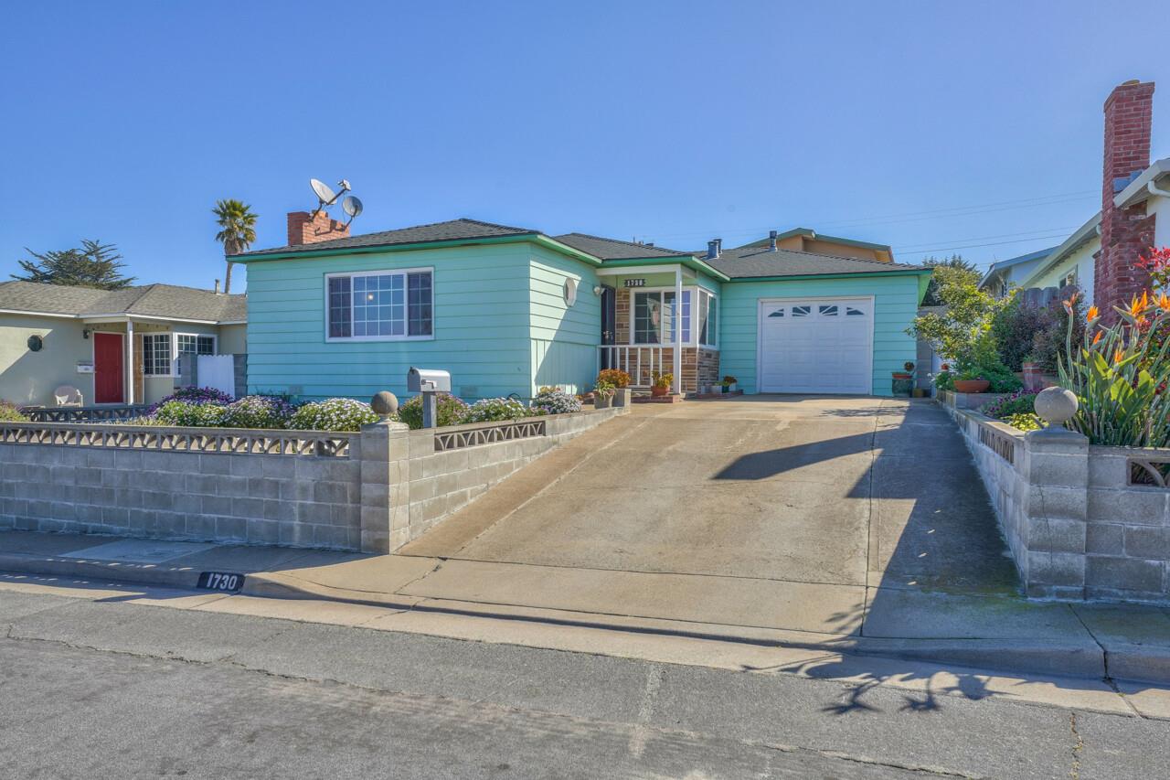 Detail Gallery Image 1 of 1 For 1730 Soto St, Seaside,  CA 93955 - 3 Beds | 1 Baths