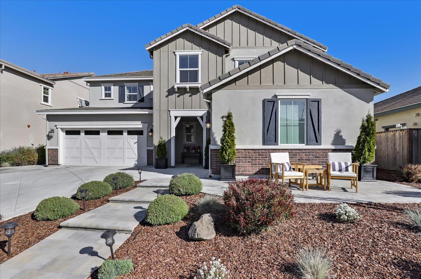 Detail Gallery Image 1 of 1 For 2621 Grassland Way, Gilroy,  CA 95020 - 5 Beds | 4/1 Baths