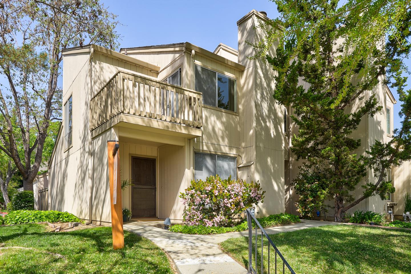 Detail Gallery Image 1 of 1 For 1518 Huddersfield Ct, San Jose,  CA 95126 - 2 Beds | 1/1 Baths