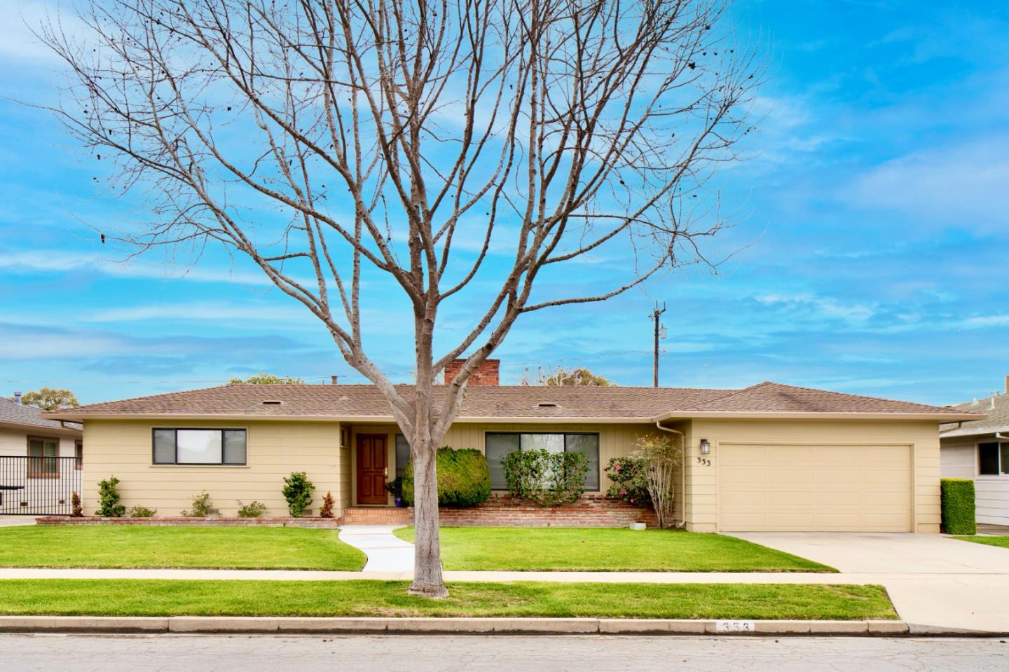 Detail Gallery Image 1 of 1 For 333 Bruce Ave, Salinas,  CA 93901 - 4 Beds | 3 Baths