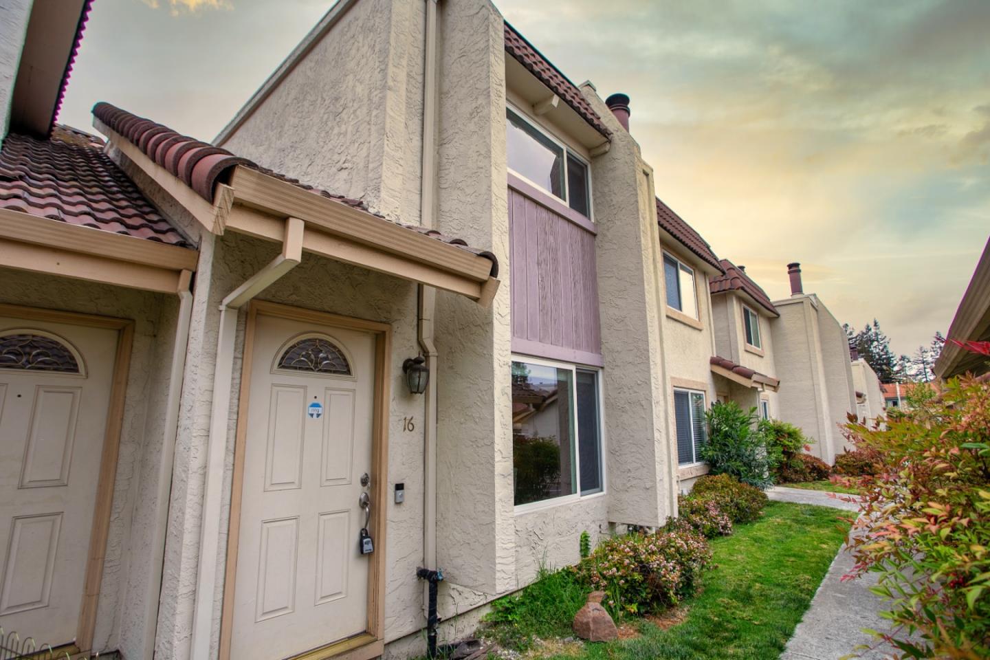 Detail Gallery Image 1 of 1 For 576 Giuffrida Ave #16,  San Jose,  CA 95123 - 3 Beds | 2/1 Baths