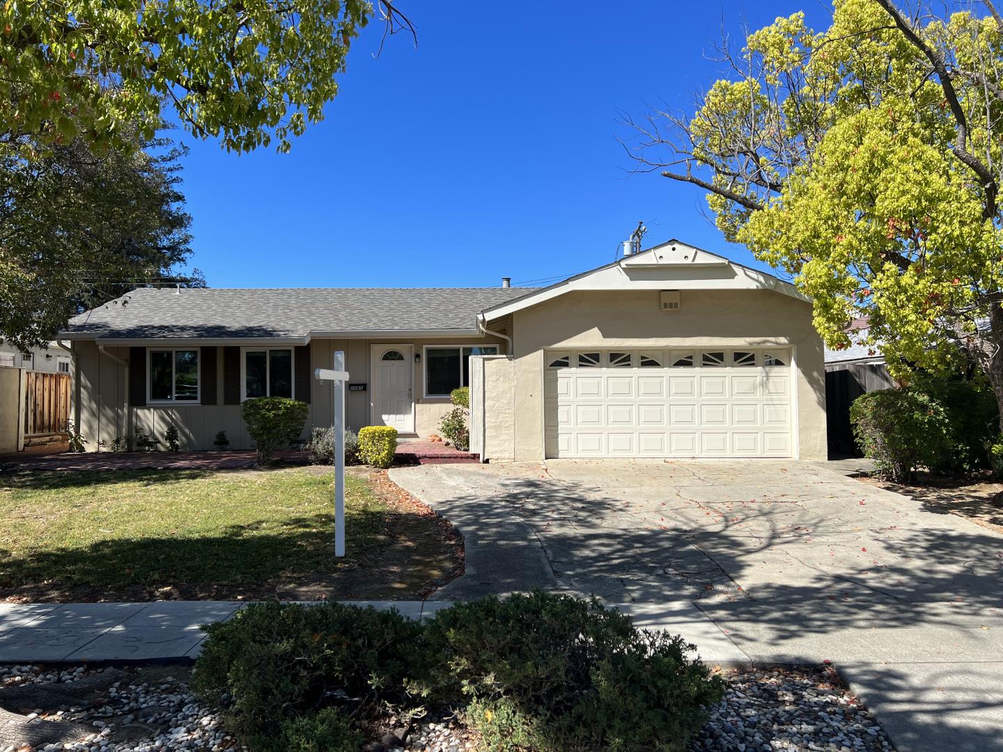 Detail Gallery Image 1 of 1 For 1065 Arlington Ln, San Jose,  CA 95129 - 3 Beds | 2 Baths