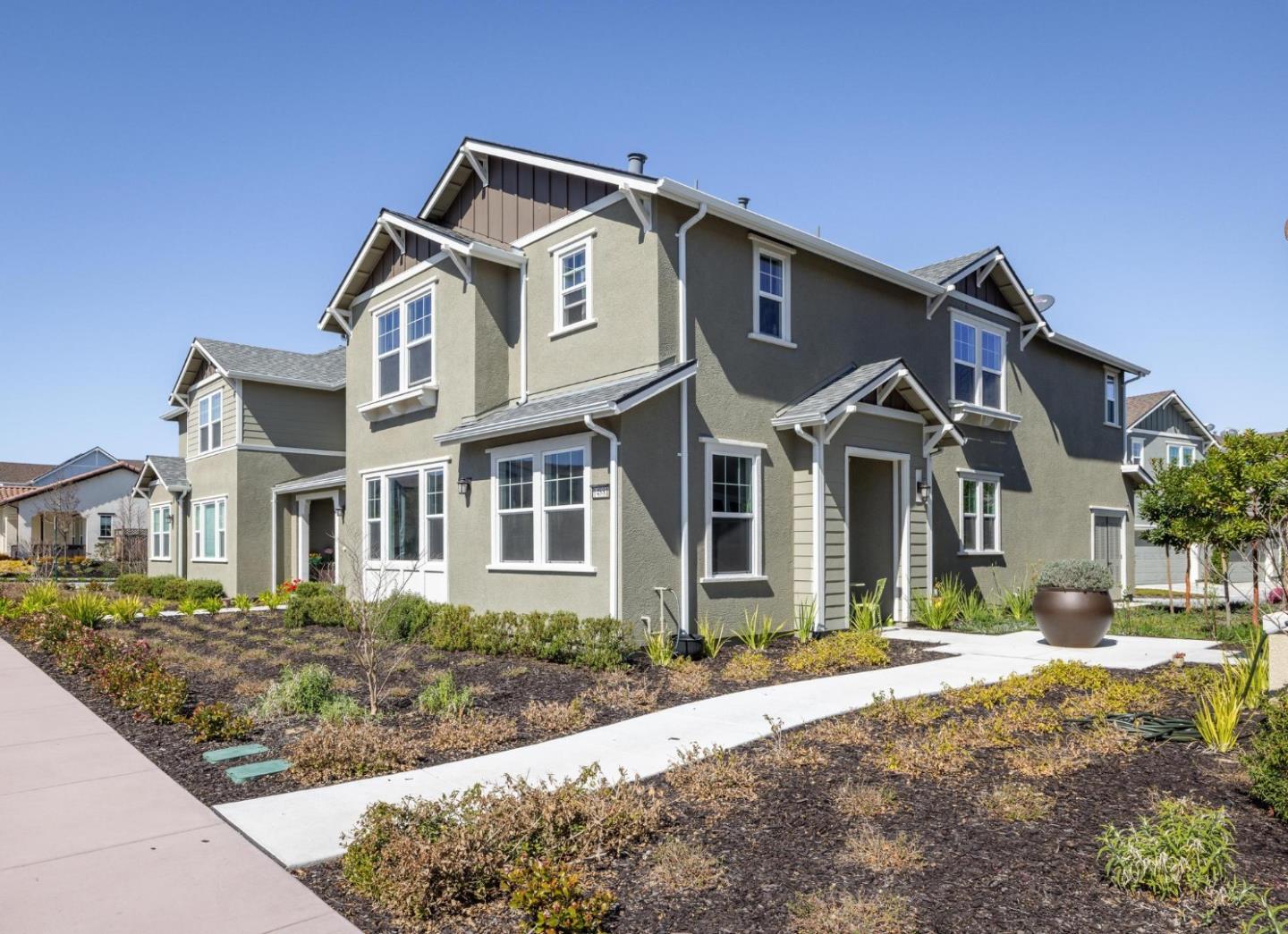 Detail Gallery Image 1 of 1 For 14881 Kit Carson Dr, East Garrison,  CA 93933 - 3 Beds | 2/1 Baths