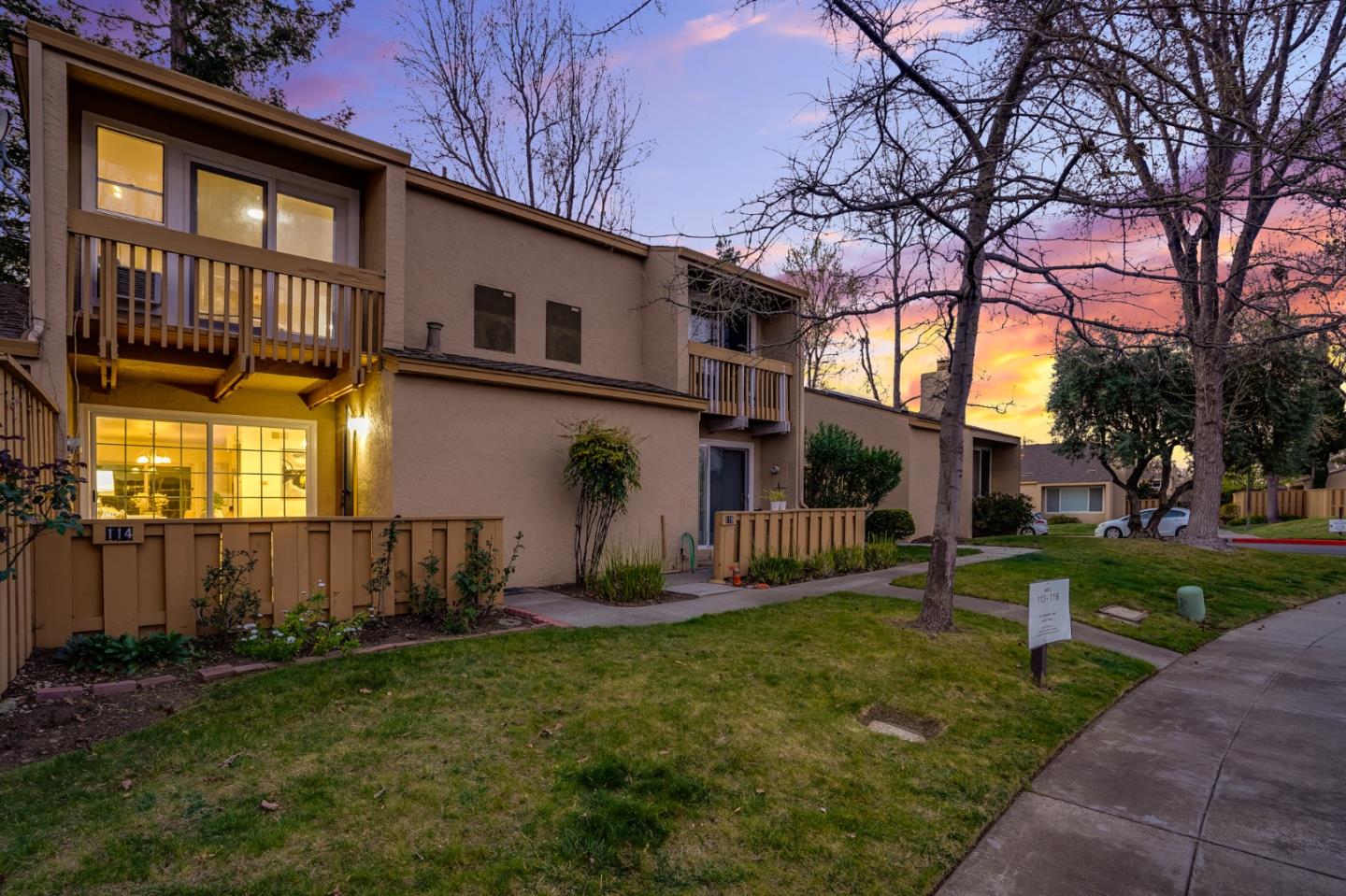 Detail Gallery Image 1 of 1 For 125 Connemara Way #114,  Sunnyvale,  CA 94087 - 2 Beds | 1/1 Baths