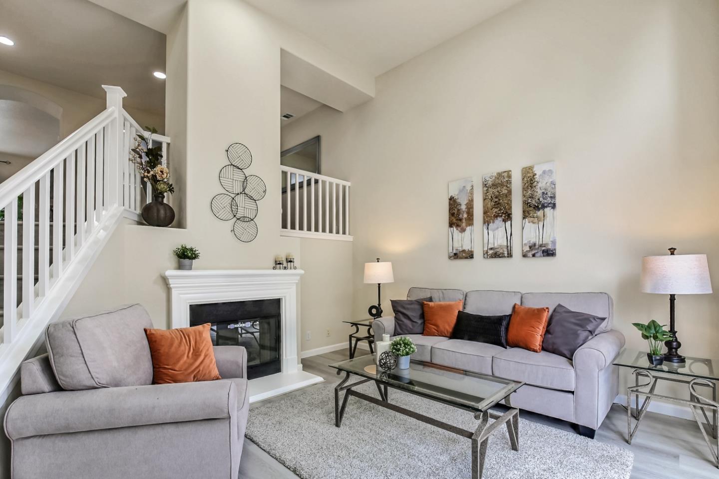 Detail Gallery Image 1 of 1 For 332 Vista Roma Way, San Jose,  CA 95136 - 3 Beds | 2/1 Baths