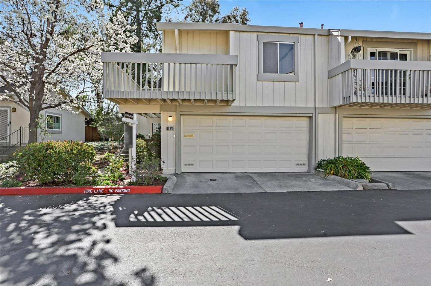 Detail Gallery Image 1 of 1 For 10846 Northridge Sq, Cupertino,  CA 95014 - 2 Beds | 2 Baths