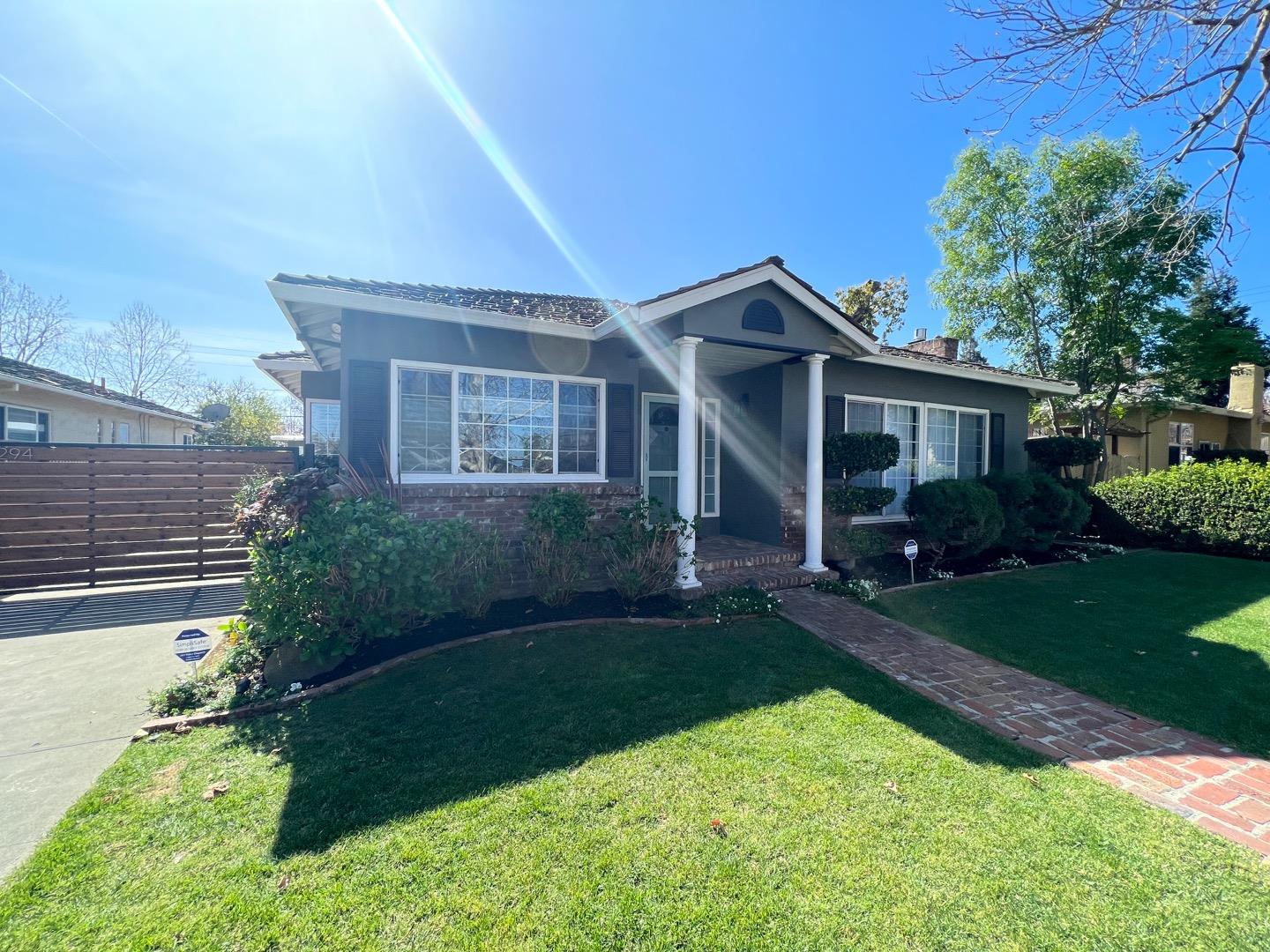 Detail Gallery Image 1 of 1 For 1294 Roycott Way, San Jose,  CA 95125 - 3 Beds | 2/1 Baths