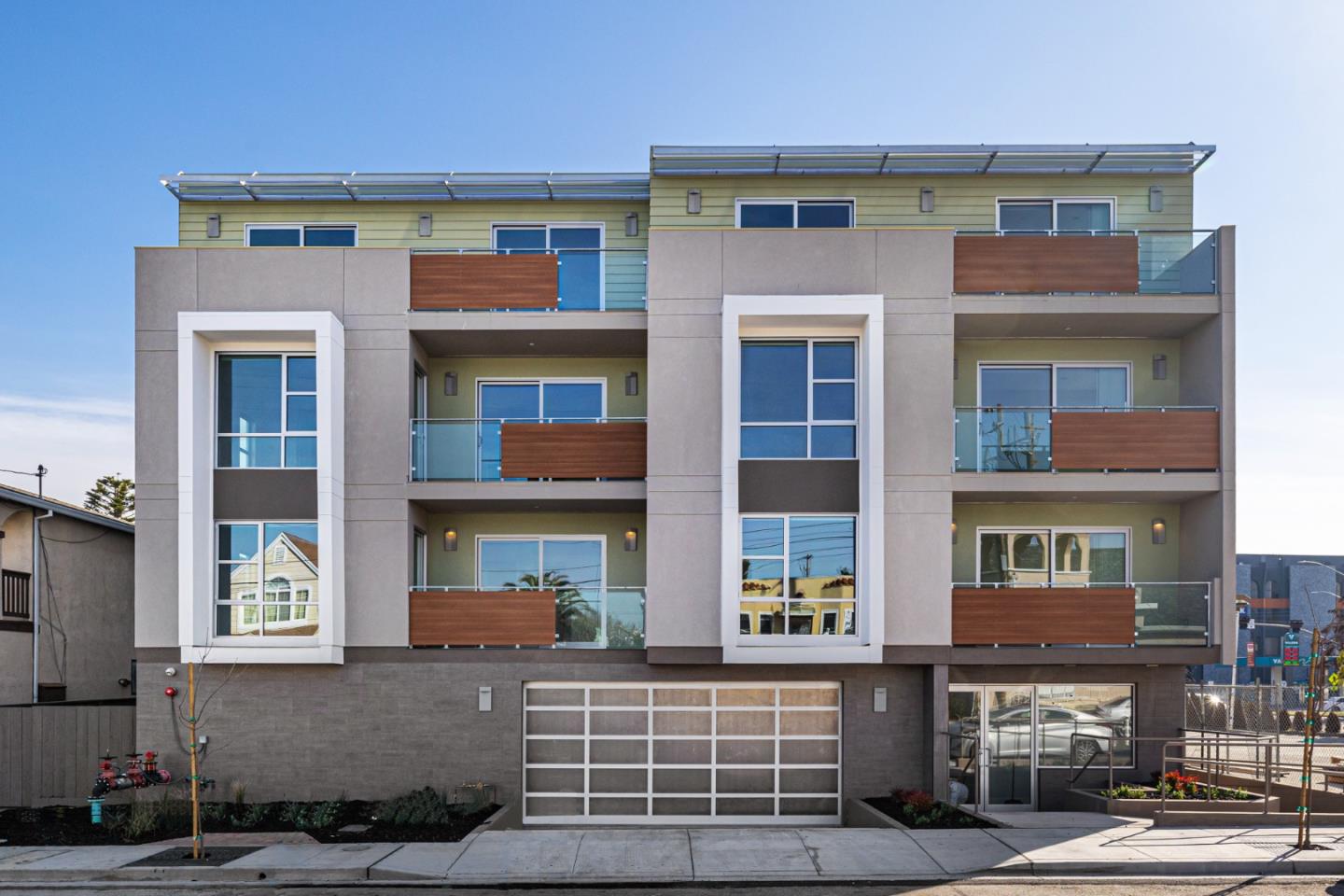 Detail Gallery Image 1 of 1 For 30 Hermosa Ave #303,  Millbrae,  CA 94030 - 3 Beds | 2 Baths