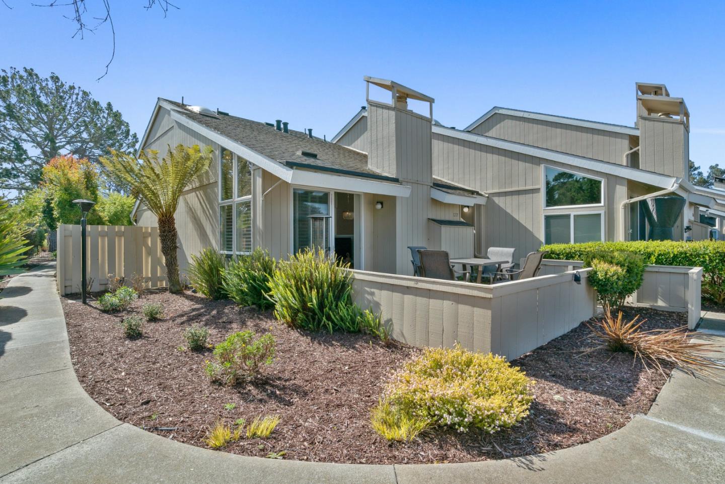 Detail Gallery Image 1 of 1 For 1271 Clubhouse Dr, Aptos,  CA 95003 - 2 Beds | 2 Baths