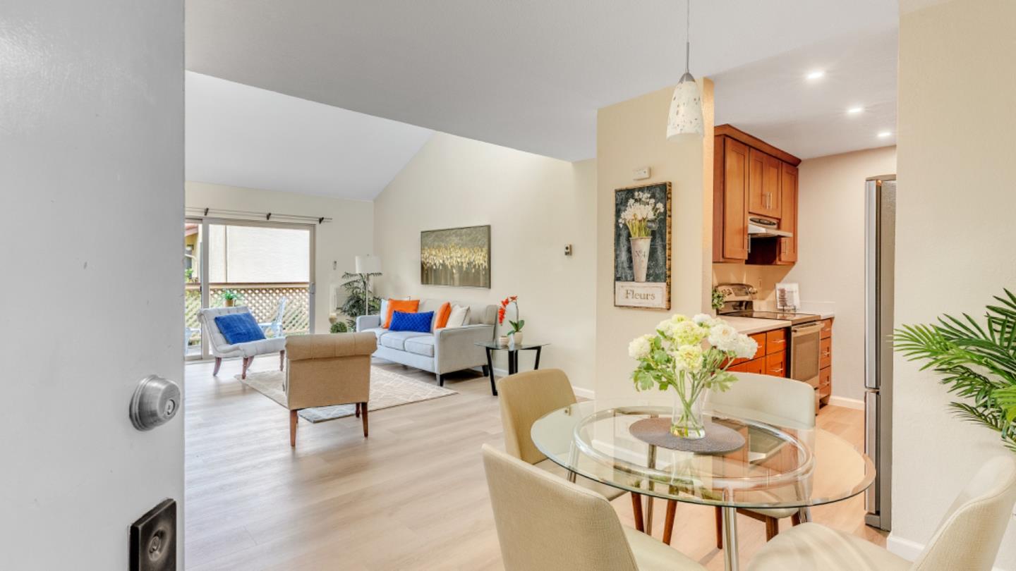 Detail Gallery Image 1 of 1 For 3300 Wolcott Cmn #212,  Fremont,  CA 94538 - 2 Beds | 2 Baths