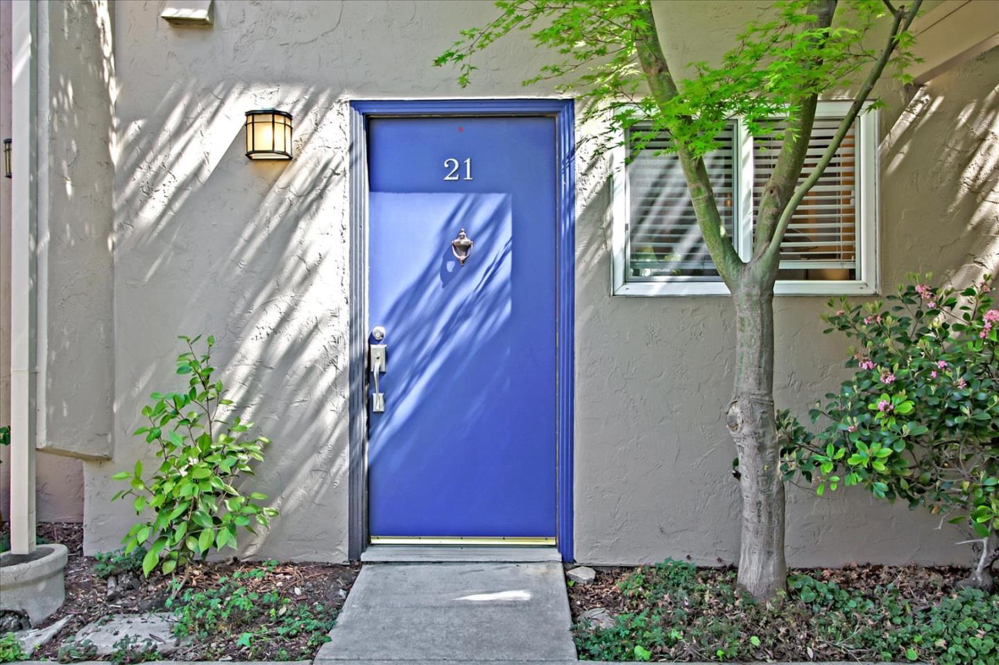 Detail Gallery Image 1 of 1 For 1921 Rock St #21,  Mountain View,  CA 94043 - 2 Beds | 1/1 Baths