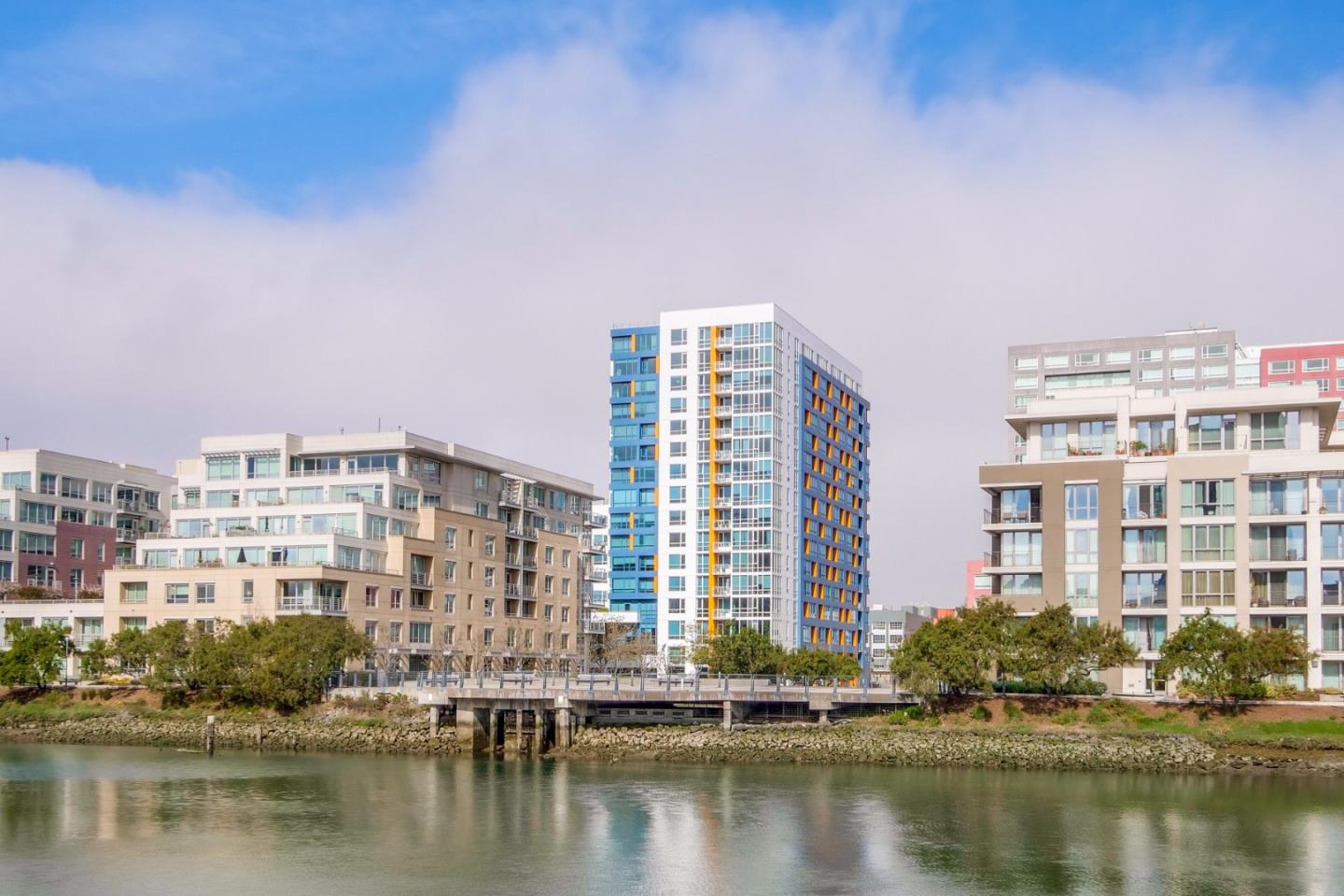 Detail Gallery Image 1 of 1 For 300 Berry St #414,  San Francisco,  CA 94158 - 1 Beds | 1 Baths