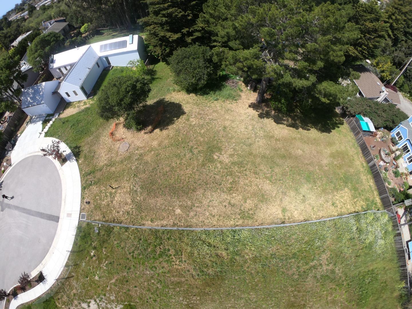 Detail Gallery Image 7 of 15 For 19 Barker Ct, Santa Cruz,  CA 95062 - – Beds | – Baths