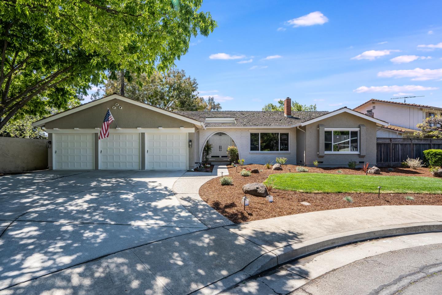 Detail Gallery Image 1 of 1 For 1742 Maykirk Ct, San Jose,  CA 95124 - 4 Beds | 2/1 Baths