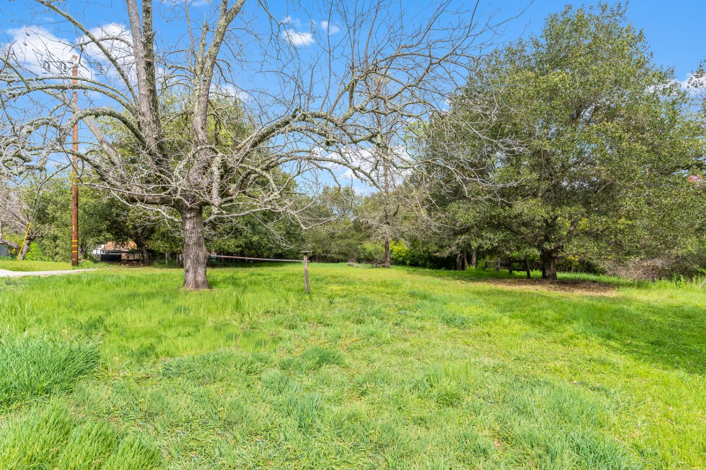 Detail Gallery Image 1 of 1 For 19295 Raineri Ln, Los Gatos,  CA 95033 - 2 Beds | 1 Baths