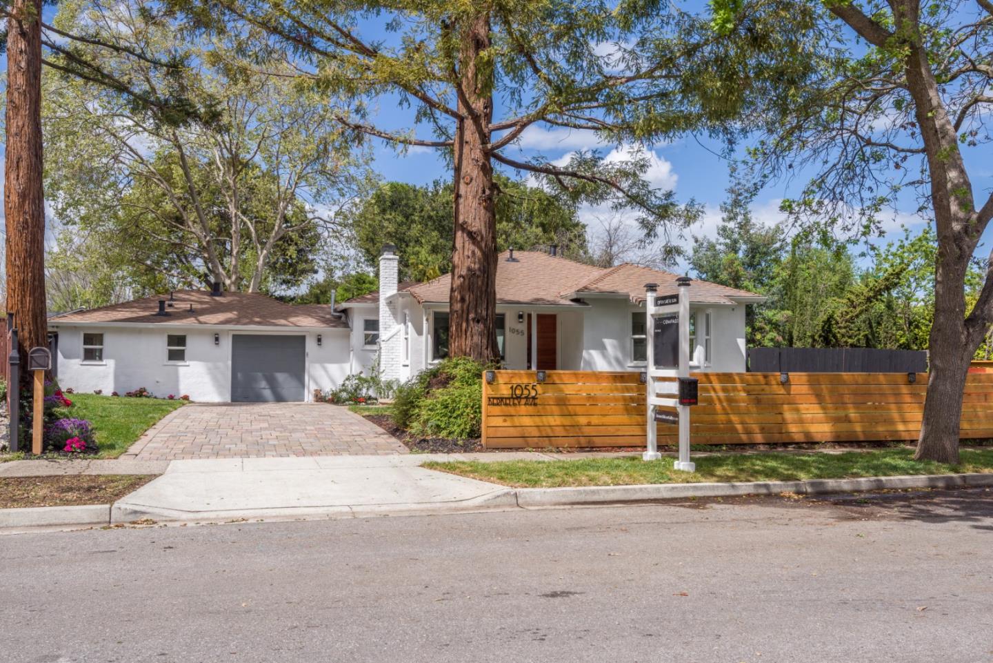 Detail Gallery Image 1 of 1 For 1055 Berkeley Ave, Menlo Park,  CA 94025 - 3 Beds | 2 Baths