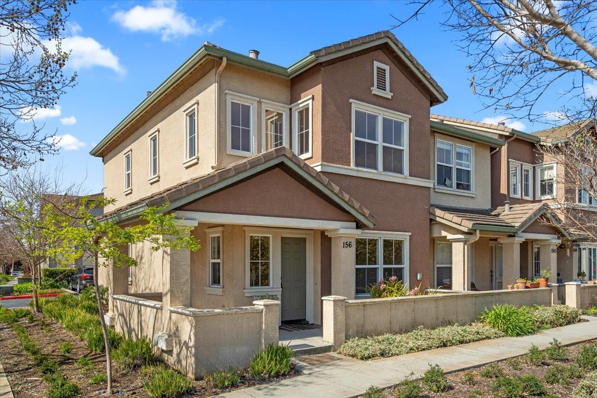 Detail Gallery Image 1 of 1 For 1561 El Monte Ct, Watsonville,  CA 95076 - 2 Beds | 2 Baths