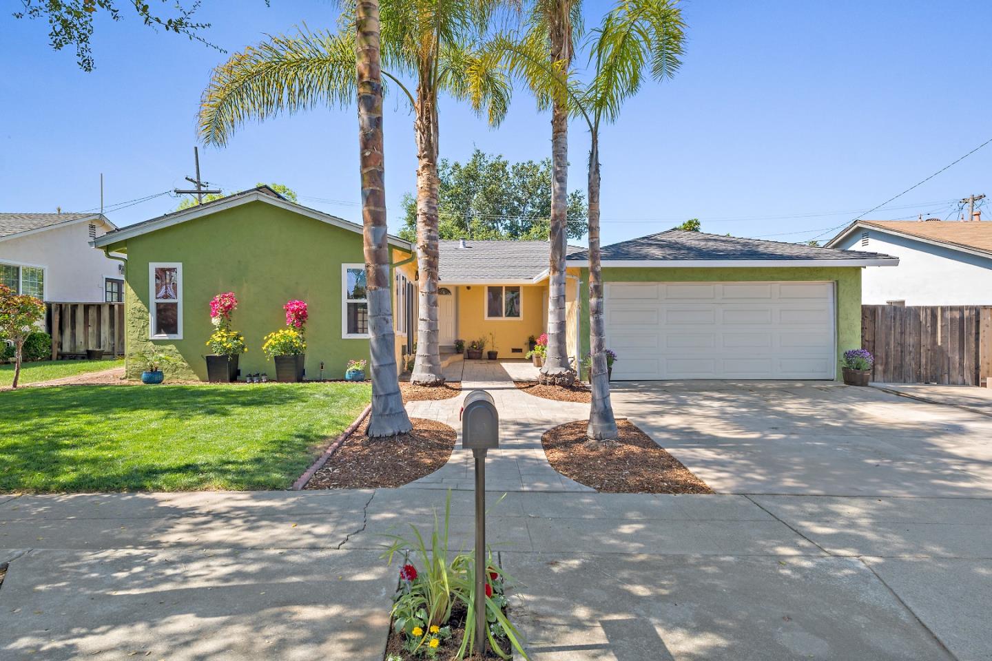 Detail Gallery Image 1 of 1 For 2417 Denevi Dr, San Jose,  CA 95130 - 3 Beds | 2 Baths