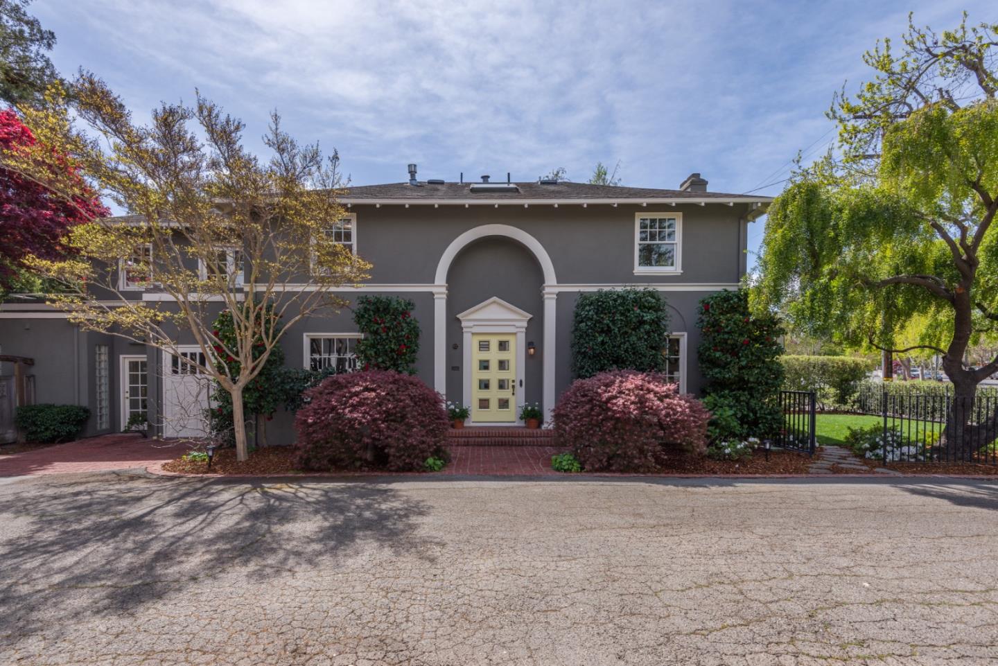 Detail Gallery Image 1 of 1 For 872 Boyce Ave, Palo Alto,  CA 94301 - 4 Beds | 3 Baths