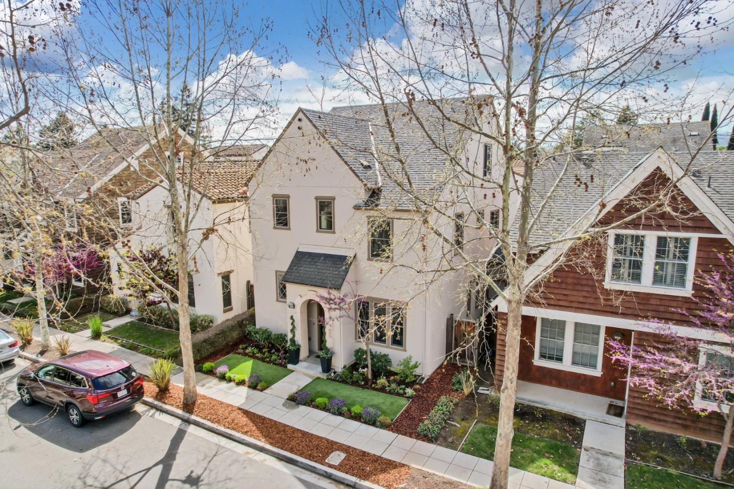 Detail Gallery Image 1 of 1 For 949 Rincon St, Mountain View,  CA 94040 - 4 Beds | 2/1 Baths