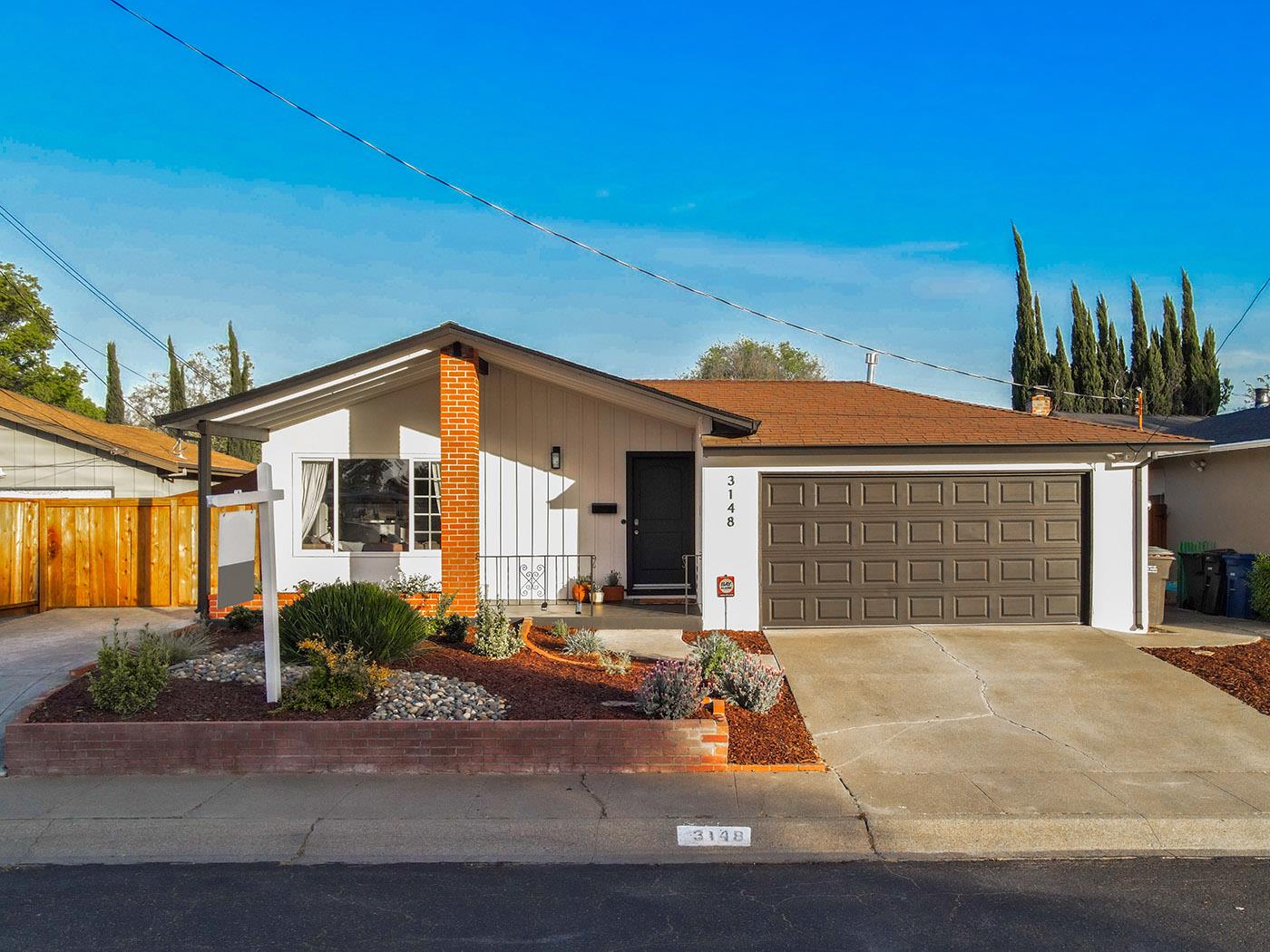 Detail Gallery Image 1 of 1 For 3148 Bonifacio St, Concord,  CA 94519 - 3 Beds | 2 Baths